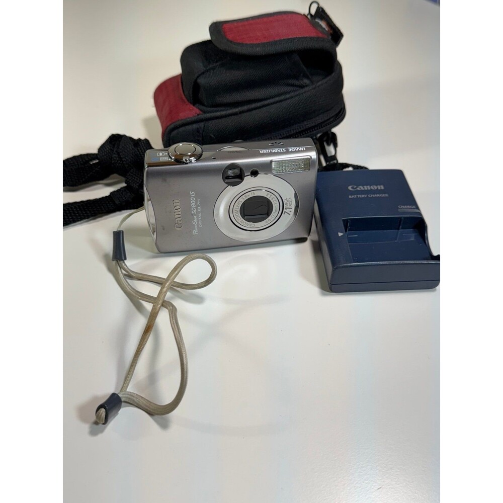 Canon PowerShot SD800 IS Digital Elph Camera 7.1MP 3.8x Wide Angle Optical Zoom